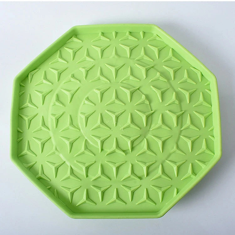 The Calm Mat — Suction Lick Mat for Dogs & Cats
