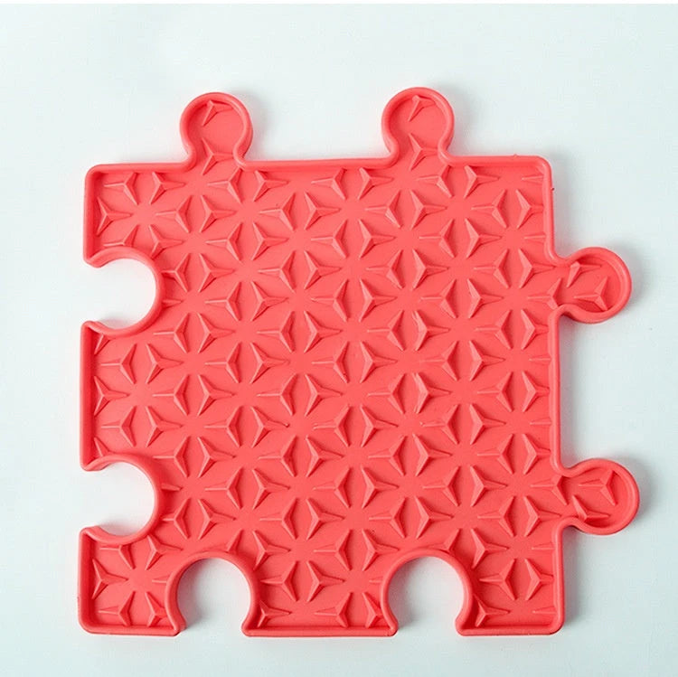 The Calm Mat — Suction Lick Mat for Dogs & Cats